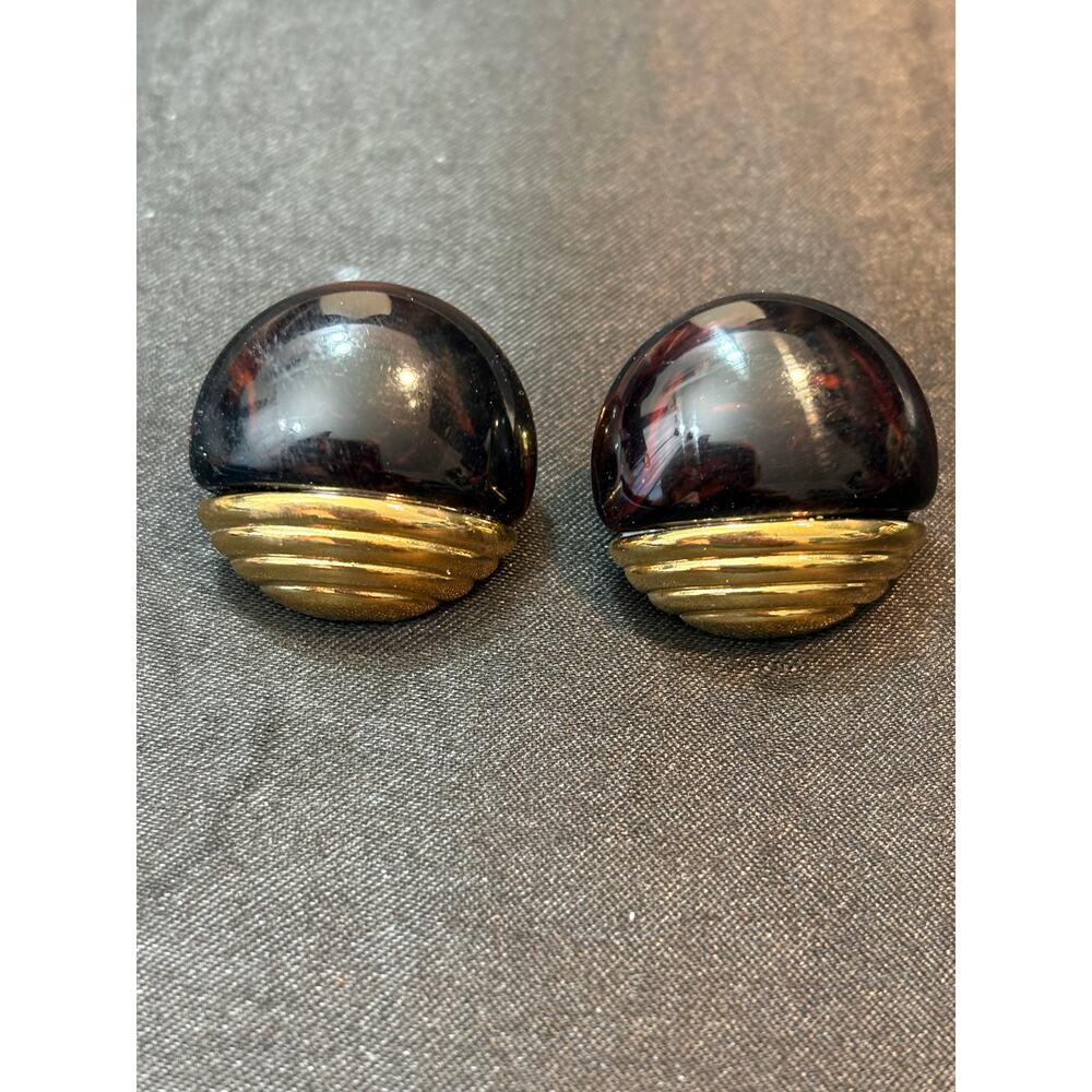 Vintage Acrylic Clip On Earrings Black Dome Gold Tone 11g 1”